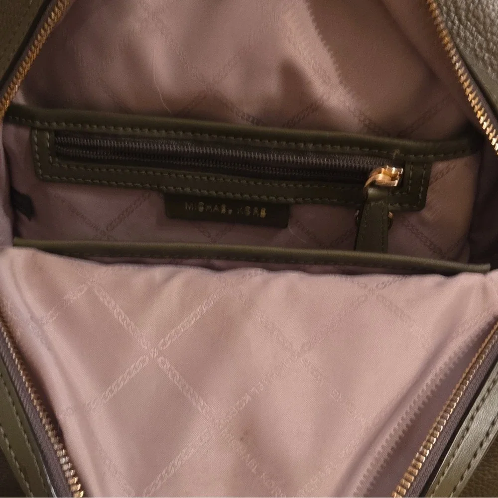 Michael Kors Green Pebbled Zip Backpack Gold Tone Hardware Adjustable Straps